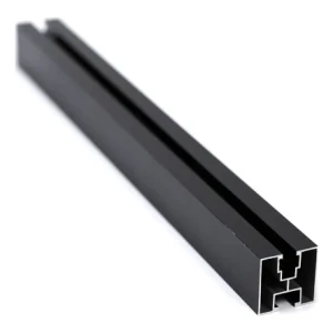 Fekete eloxált alumínium PV szerelősín 40×40 mm – 625 cm sín M10 csavarokhoz