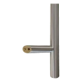 Egyoldali kerek ajtófogantyú 32×800 mm – rozsdamentes acél AISI 304, szatén, 45°-os rögzítés 000-723 (2)